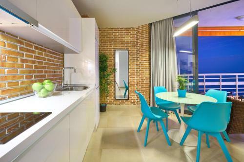 Balc�n Al Mar Apartment Direct Access To The Beach