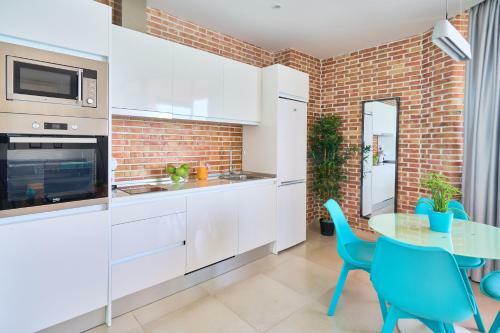 Balc�n Al Mar Apartment Direct Access To The Beach