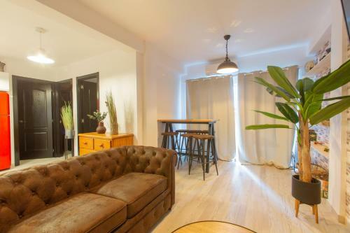 Vintage Movie The Luxury Apartment