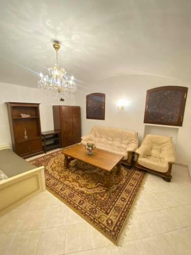 To Emar Too Peta Apartment