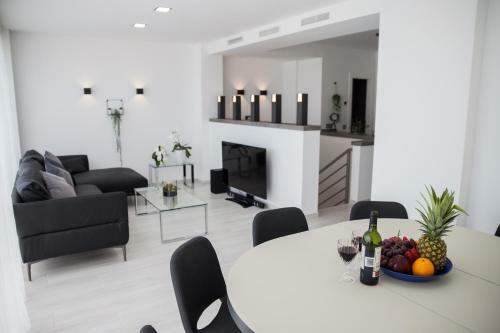 Apartamento Spacious 200 Sq.m. Penthouse With Sea View Terraces