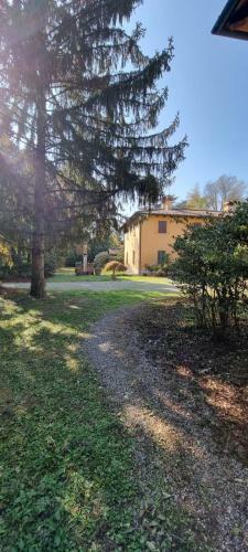 Farolfi Apartments Villa Galliera