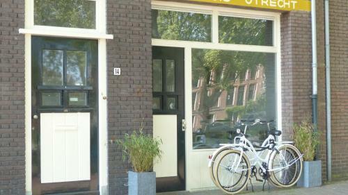 Bed & Breakfast -aan De Singel Van Utrecht -