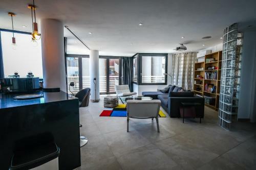 Babbel Apartment With Amazing Sea Views