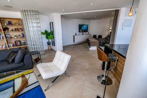 Babbel Apartment With Amazing Sea Views
