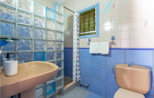 Amazing Apartment In Torremolinos With