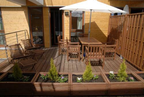 Golden Sun Apartments