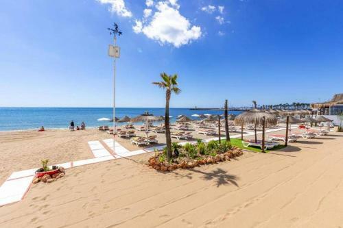 Apartamento Carihuela Front Beach