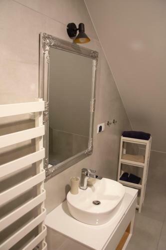 Apartamento Dom Miodu I Wina