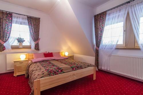 Folk Resort Domki I Apartamenty