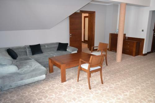Hotel Lokis