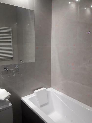 Apartamenty Sady Na??czowskie