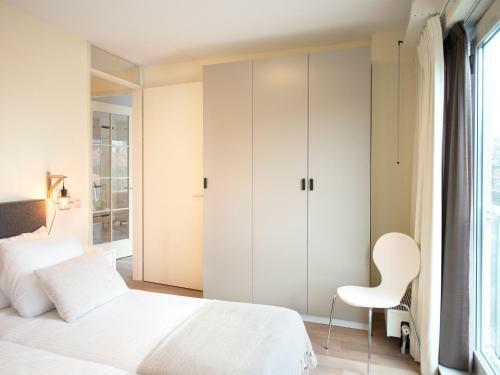 Short Stay Beach Apartment II