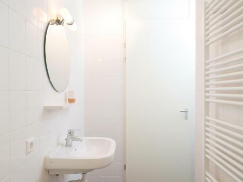 Short Stay Beach Apartment II