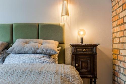 Hostal Pokoje Lotnik Nad Jeziorem
