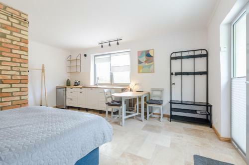 Hostal Pokoje Lotnik Nad Jeziorem