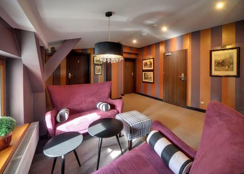 Hotel Restauracja Retro & Oak Rooms