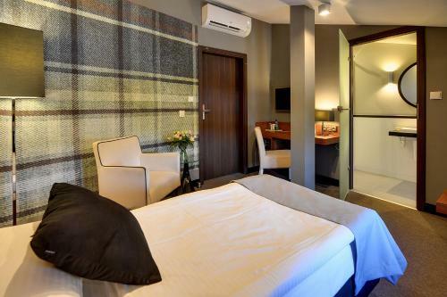 Hotel Restauracja Retro & Oak Rooms