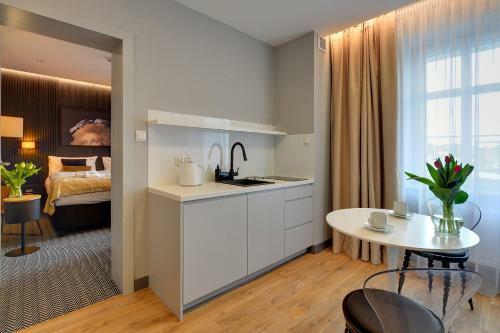 Hotel Restauracja Retro & Oak Rooms