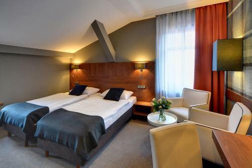 Hotel Restauracja Retro & Oak Rooms