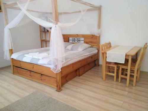 Apartament Pijarska