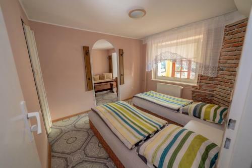Hostal Bursztynek Podr�?? Mielno