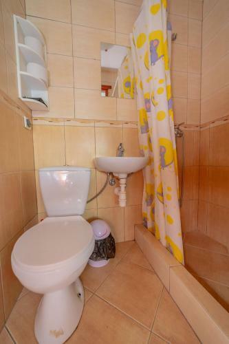 Hostal Bursztynek Podr�?? Mielno