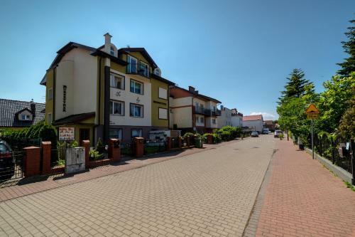 Hostal Bursztynek Podr�?? Mielno