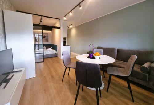 Apartament Szmaragdowa 21 - 365pam