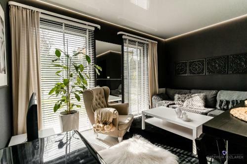 Apartament Black