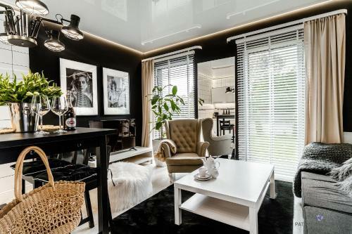Apartament Black