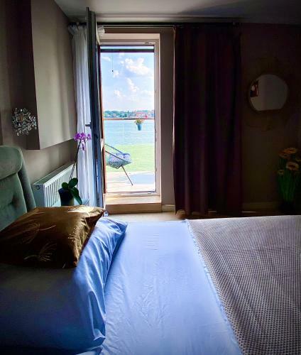 Lake View Ostr�da Luxury Apartment