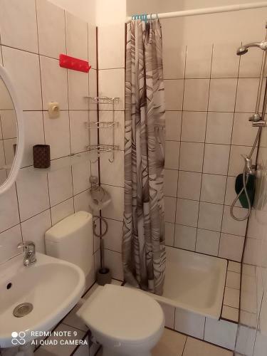 Nad Jeziorem Domki I Pokoje