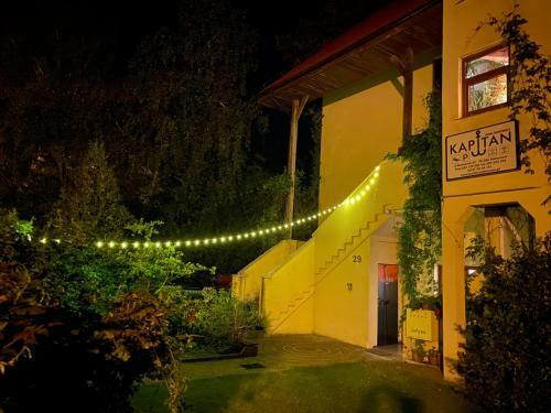 Hostal Dom Go?cinny Kapitan