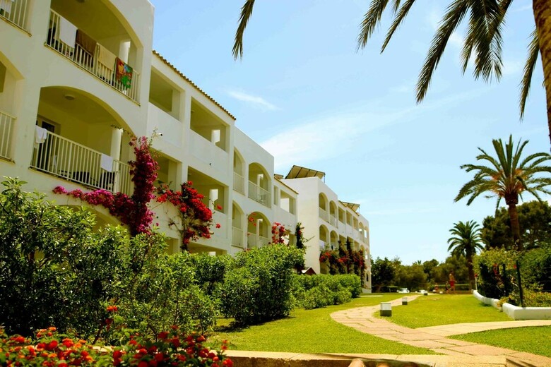 Hotel Club Calimera Es Talaial