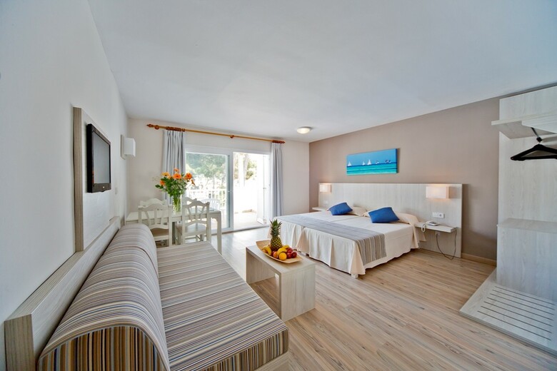 Hotel Club Calimera Es Talaial
