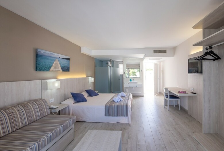 Hotel Club Calimera Es Talaial