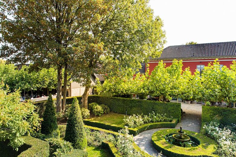 Hotel Hoogenweerth Suites