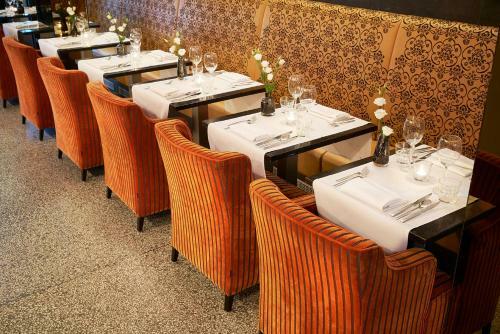 Anna's Restaurant & Hotel