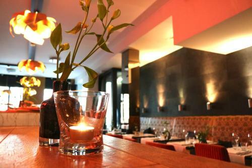 Anna's Restaurant & Hotel