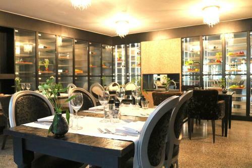 Anna's Restaurant & Hotel