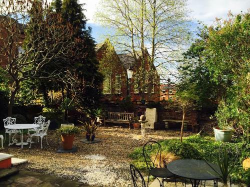 St Giles Serviced Apartments