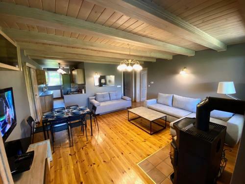 Hostal Apartamenty Jarz?binowa 17