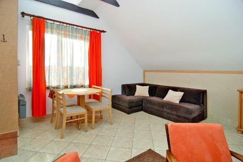 Apartment In Rowy With A Garden
