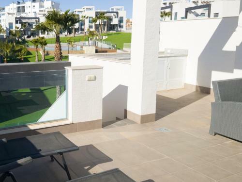 Oasis Beach 8 Top Floor Apartment In Torrevieja Punta Prima