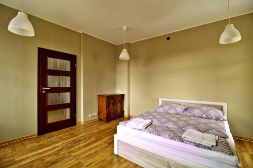 Poznan Old Town Brown Apartment