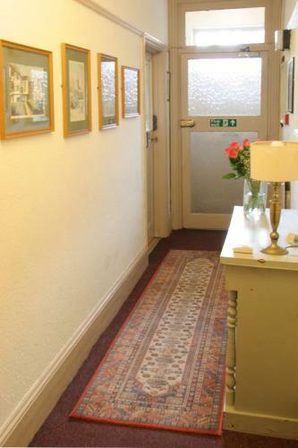 Hostal Wedgewood House