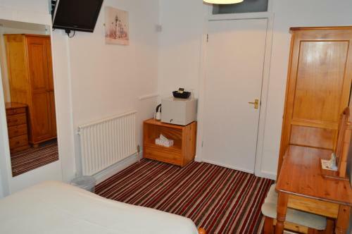 Bed & Breakfast Smugglers Haunt Hotel