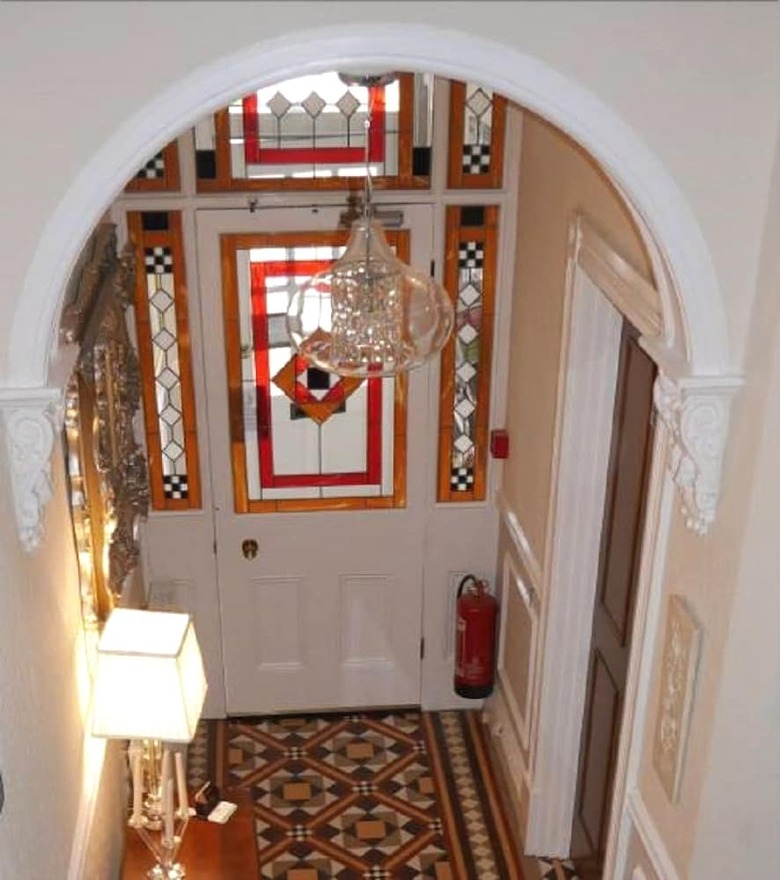 Hostal Trefoil Guest House