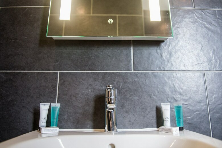 Hostal Howarth House